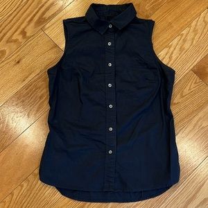 J Crew 365 sleeveless button front blouse